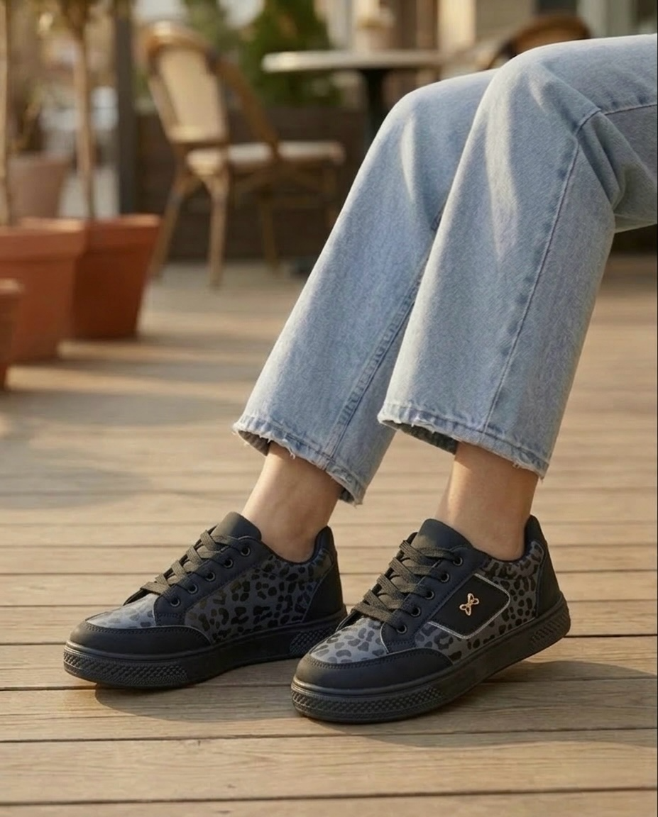 Teniși damă din piele ecologică neagra Leopardo