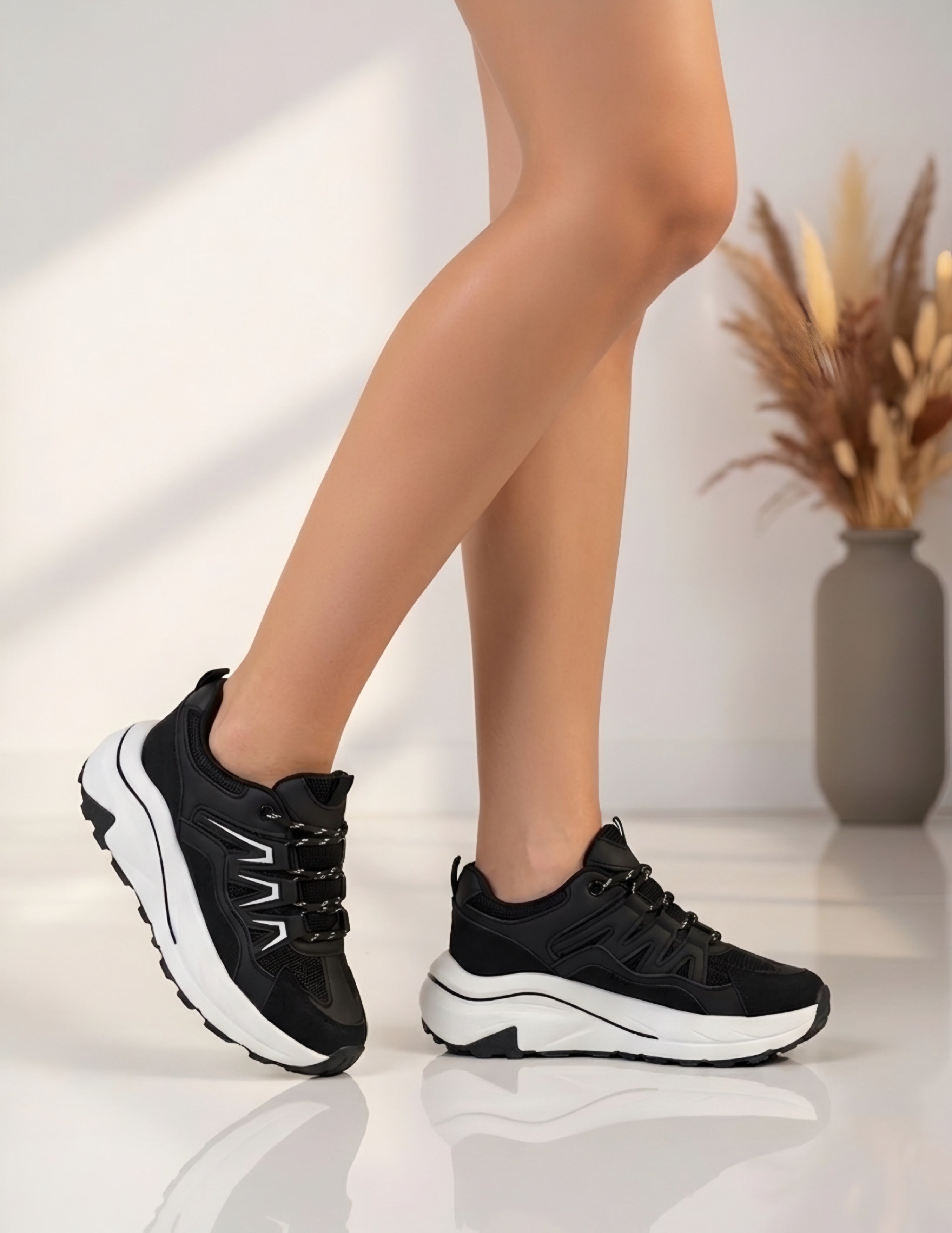 Adidași damă negri cu talpă groasă Kyro